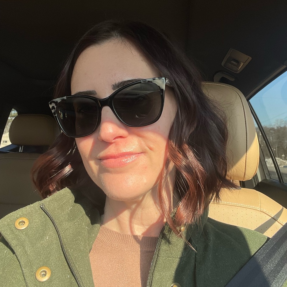 Meet your Posher, Lauren